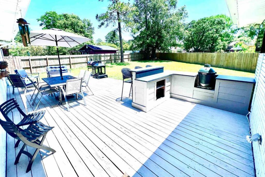 4/3 Home Centrally Located, Beach, Casino, Airport, Dining, Golfing, Shopping, Entertainment Gulfport Kültér fotó