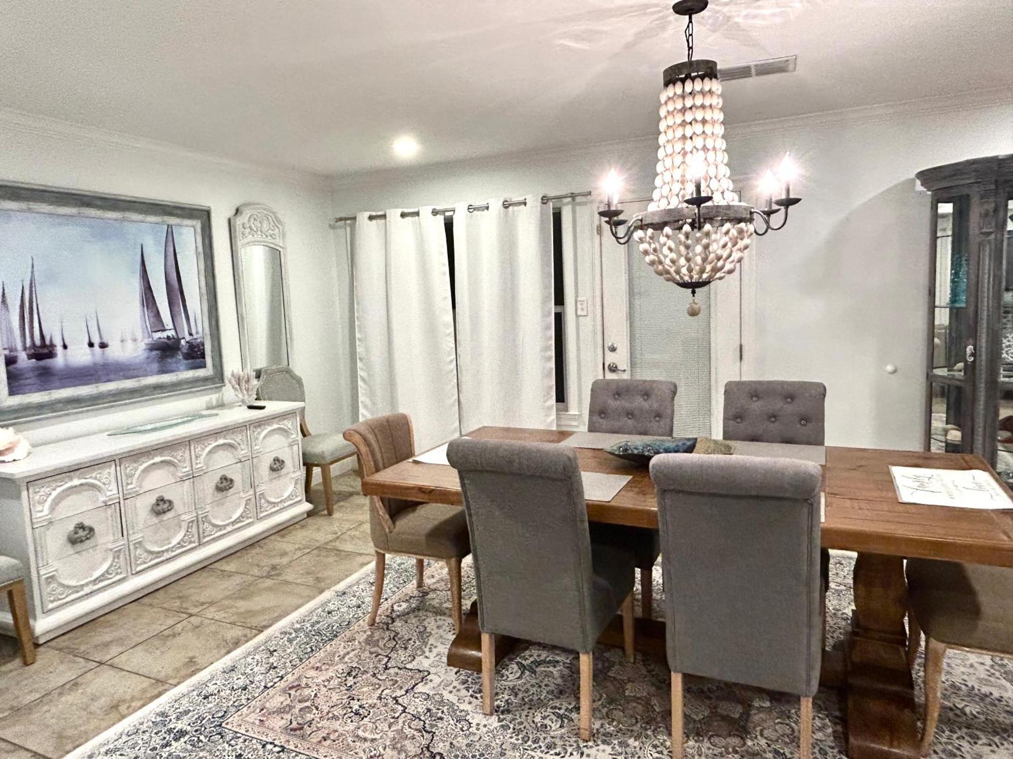 4/3 Home Centrally Located, Beach, Casino, Airport, Dining, Golfing, Shopping, Entertainment Gulfport Kültér fotó
